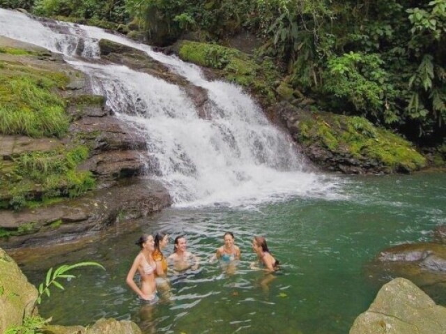 Ir na cachoeira