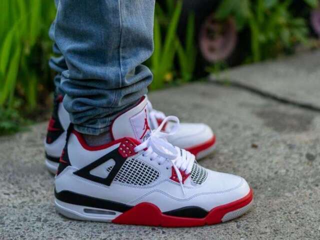 Jordan 4