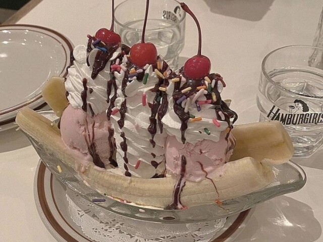 Que tal uma banana split?