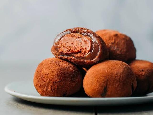 Mochi de chocolate com sorvete (a receita que eu vi no Tiktok