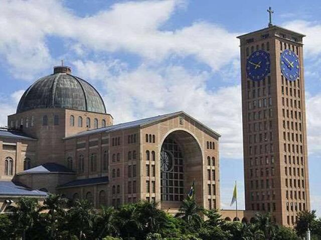 Edif铆cios , templos religiosos,etc