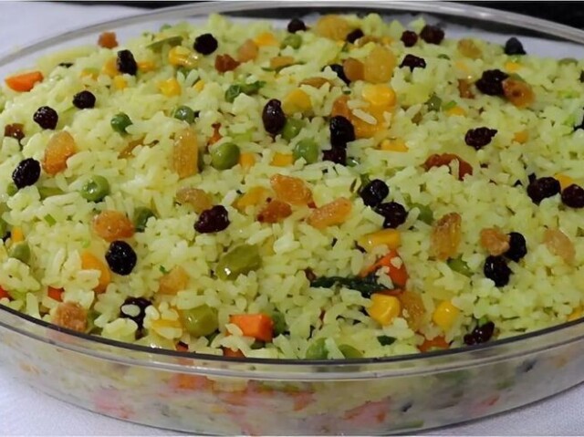 Arroz com uva Passa