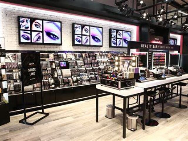 Cosmetics Store