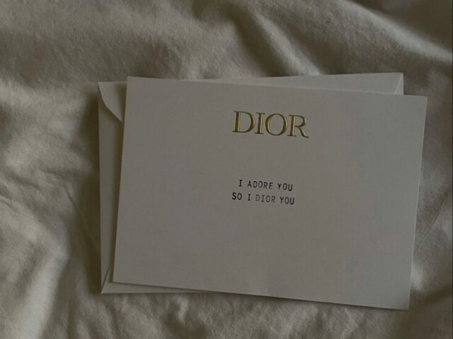 DIOR