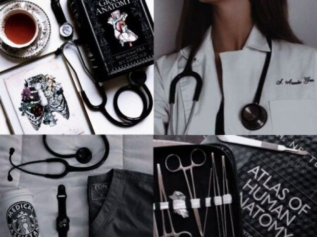 MÉDICO/A