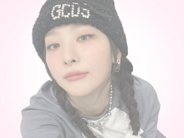 ⤷ Seulgi ( RED VELVET )