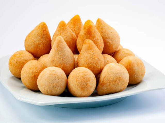 Empada, coxinha, pastel