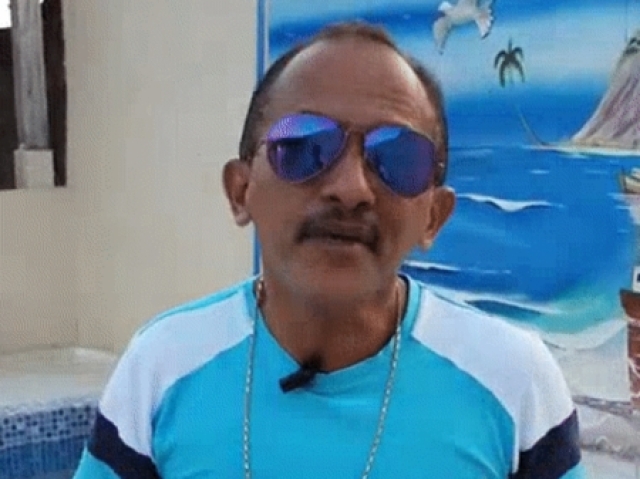 CANETA AZUUUUUL
AZUL CANETAAAAA