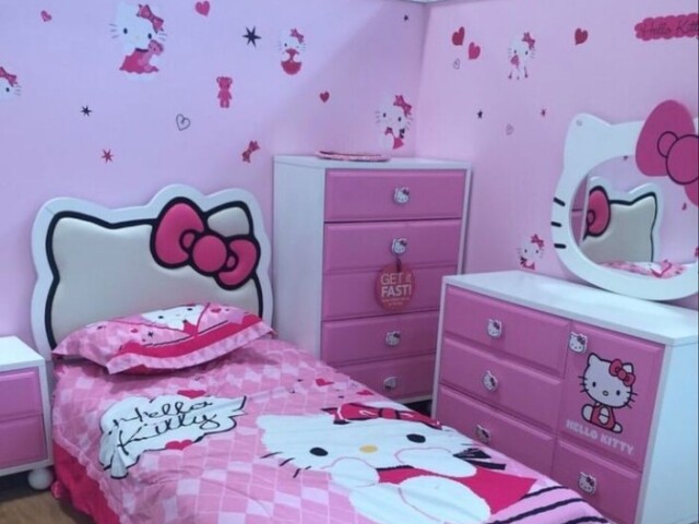 uau, hello Kitty! ๐๐ฑ