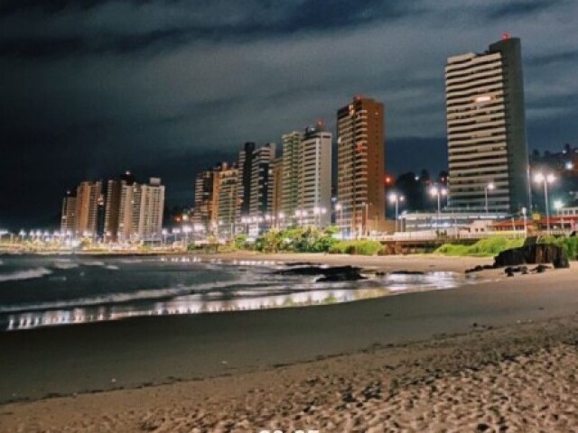 praia à noite