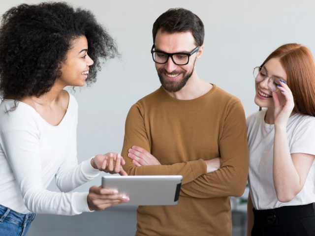 Prefiro conversas mais profundas com um pequeno grupo