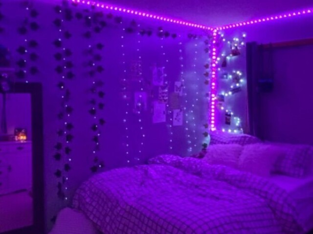 Quarto com Led roxa💜