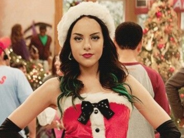 Elizabeth Gillies