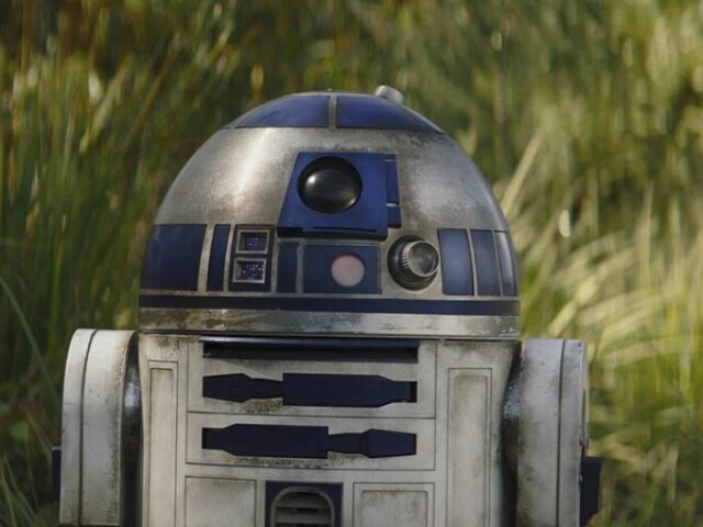 R2D2