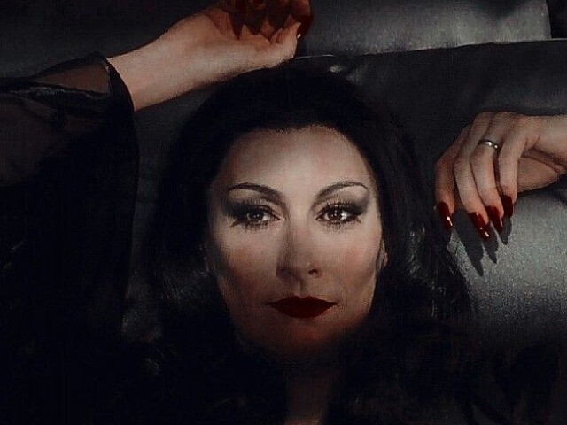 Morticia